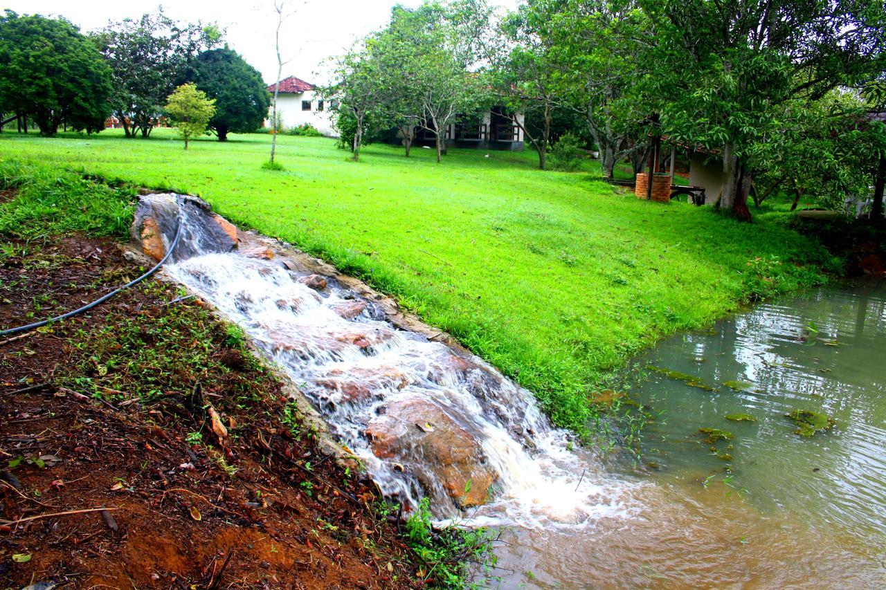 Hotel Fazenda Canario Da Terra Rio Novo Exteriör bild